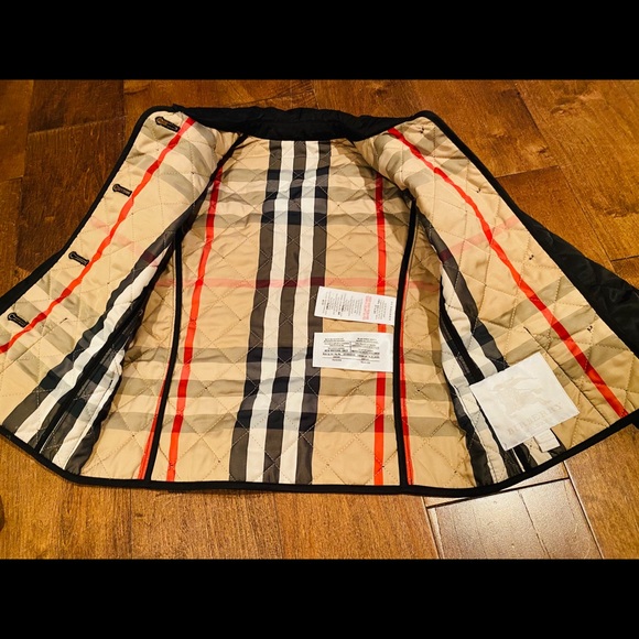 Burberry Quilted Black Jacket Girls size 4y - Picture 4 of 5